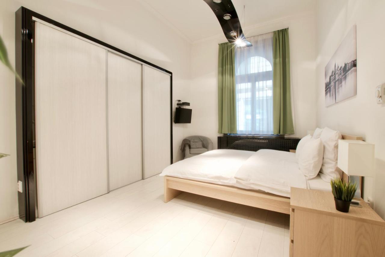 St. King 1 By Hi5 Apartments بودابست المظهر الخارجي الصورة