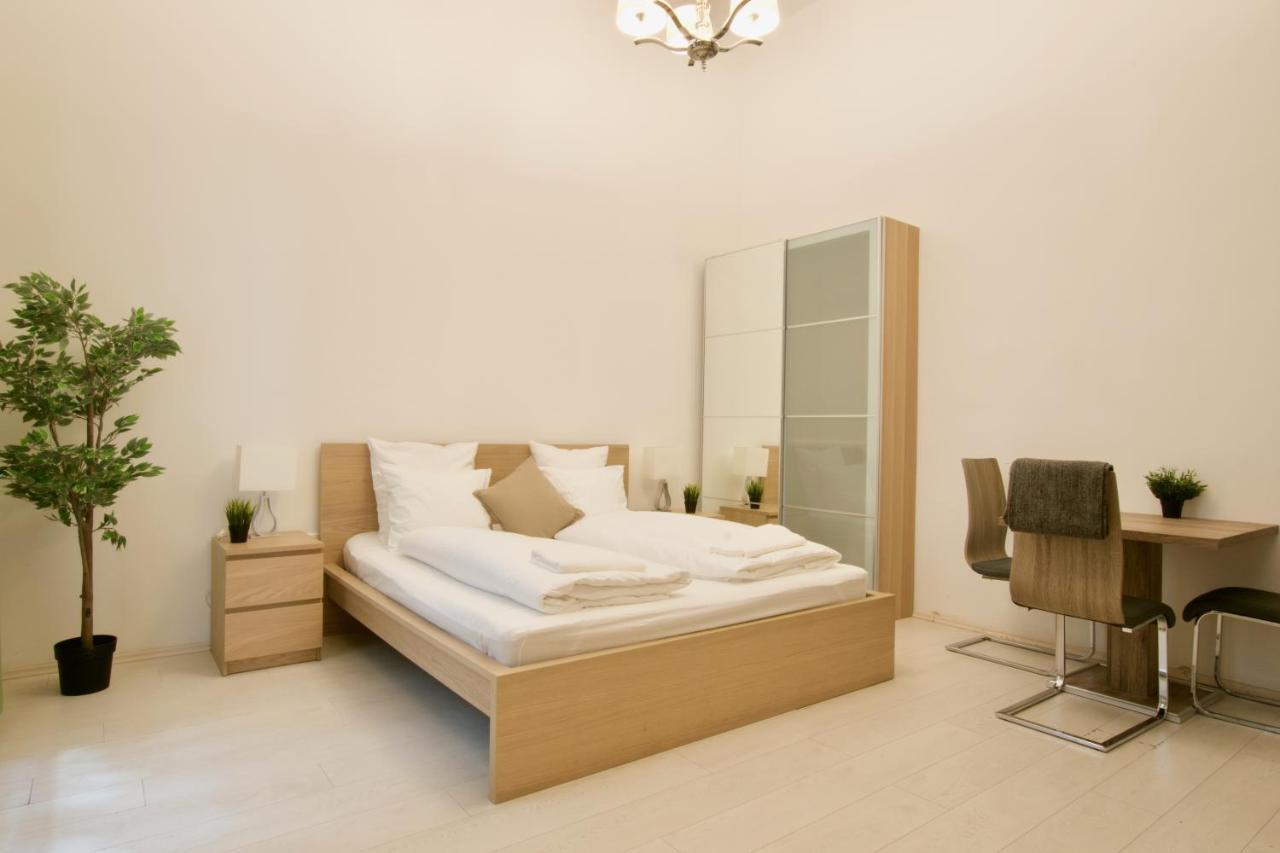 St. King 1 By Hi5 Apartments بودابست المظهر الخارجي الصورة