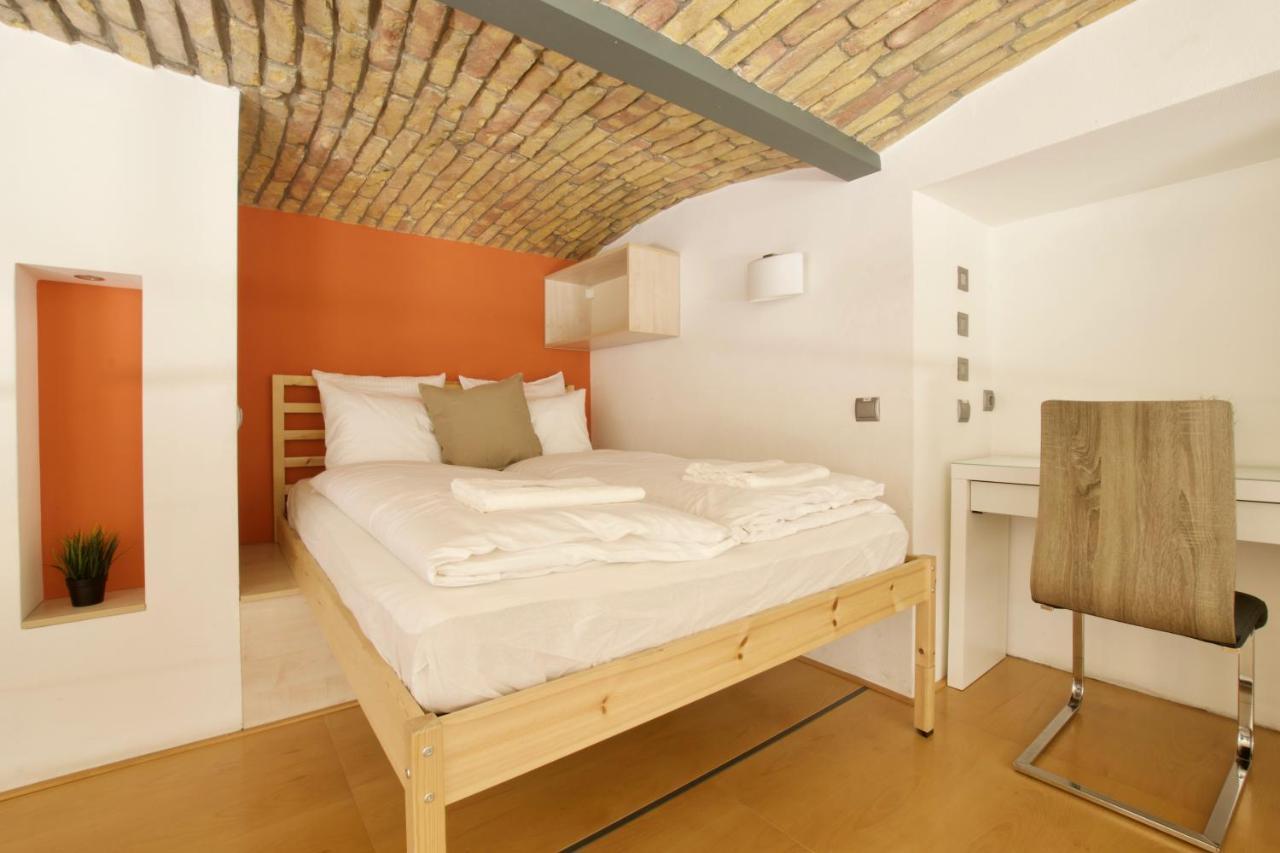 St. King 1 By Hi5 Apartments بودابست المظهر الخارجي الصورة